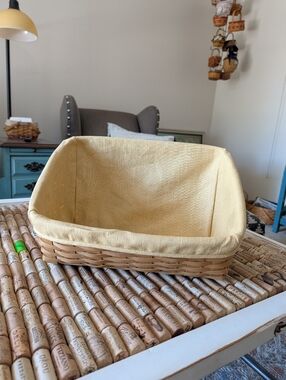 Longaberger Desktop Basket w/ Fabric Liner & Product Card